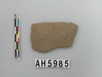 藏品(灰色細砂素面陶)的圖片